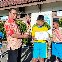 Juara III Loma Badminton Putra